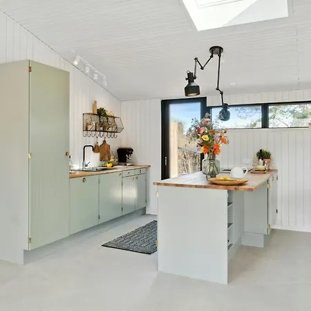 Relaxed Lifestyle And Luxury In *