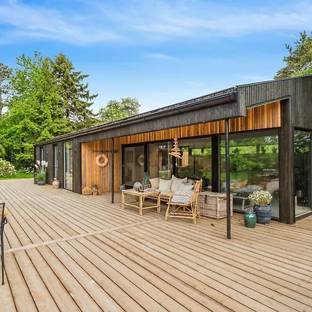 Relaxed Lifestyle And Luxury In Melby